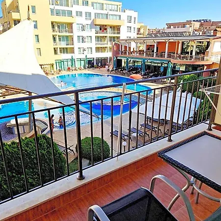Pool View Studio, Pollo Resort, Sunny 호텔 3*